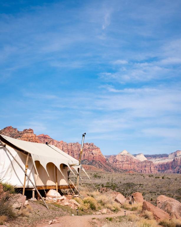 Under Canvas Zion - main image