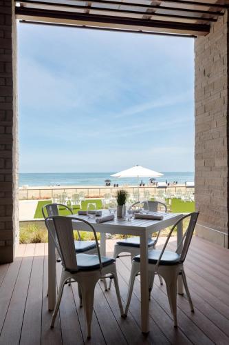 Marriott Virginia Beach Oceanfront - image 2