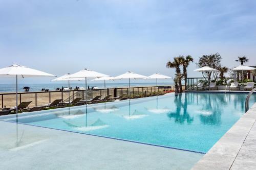 Marriott Virginia Beach Oceanfront - image 4