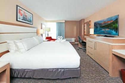 DoubleTree by Hilton Virginia Beach - image 4