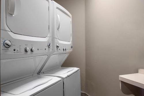 Residence Inn By Marriott Virginia Beach Oceanfront - image 2