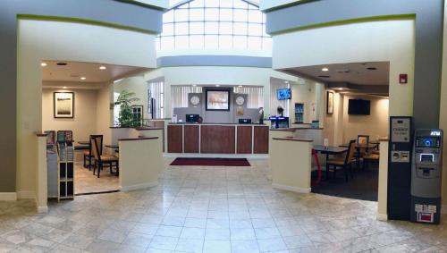 Magnuson Hotel Virginia Beach - image 4