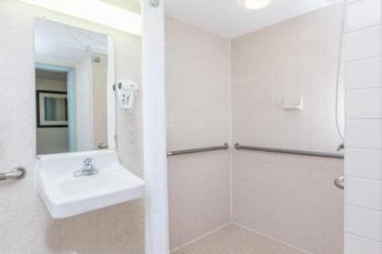 Wyndham Virginia Beach Oceanfront - image 2