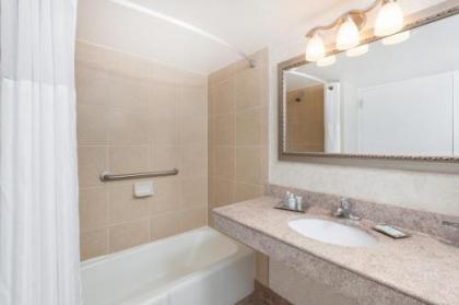 Wyndham Virginia Beach Oceanfront - image 3