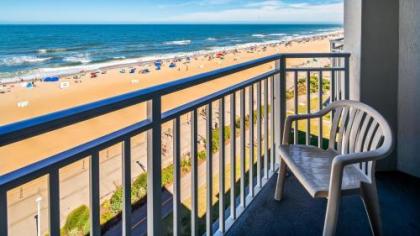 Best Western Plus Sandcastle Beachfront Hotel - image 3