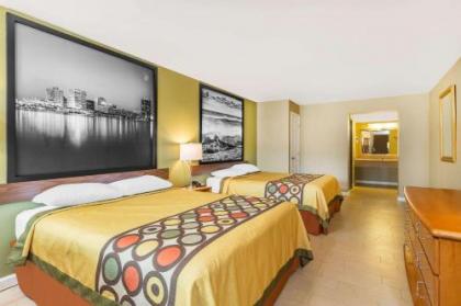 Super 8 by Wyndham Virginia Beach Oceanfront - image 3