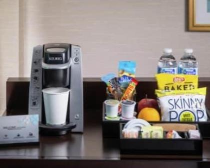 Hilton Garden Inn Virginia Beach Oceanfront - image 2