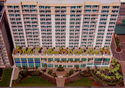 Hilton Garden Inn Virginia Beach Oceanfront - image 3