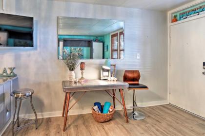 Updated Virginia Beach Studio Steps to the Ocean! - image 10