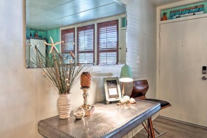 Updated Virginia Beach Studio Steps to the Ocean! - image 12