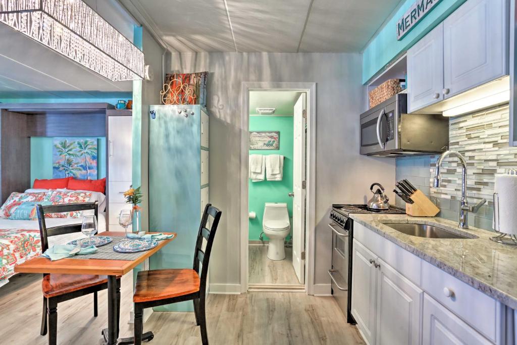 Updated Virginia Beach Studio Steps to the Ocean! - image 4