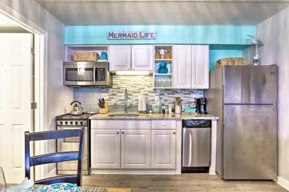 Updated Virginia Beach Studio Steps to the Ocean! - image 5