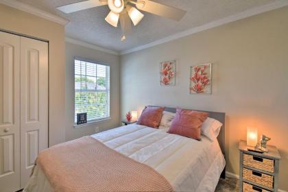 Virginia Beach Townhouse - 2 Mi to Boardwalk! - image 14