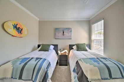 Virginia Beach Townhouse - 2 Mi to Boardwalk! - image 16
