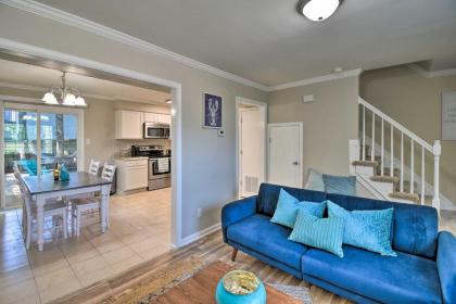Virginia Beach Townhouse - 2 Mi to Boardwalk! - image 6