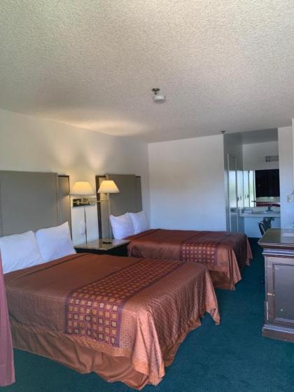 Vista Inn - image 12