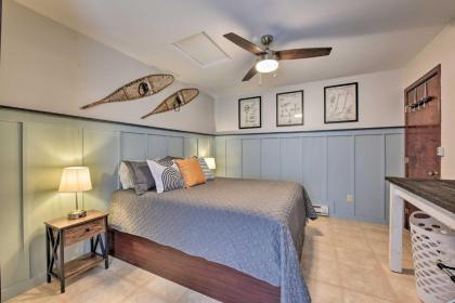Cozy Couples Retreat with Deck Steps to Marina - image 10
