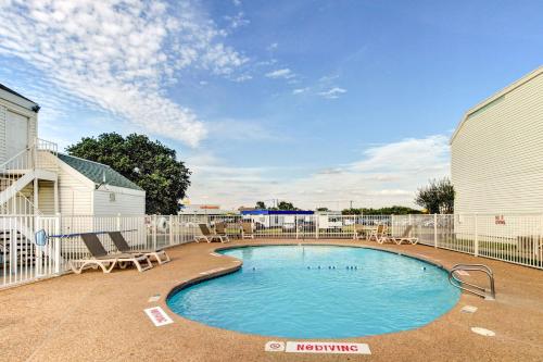 Motel 6-Waco TX - image 5
