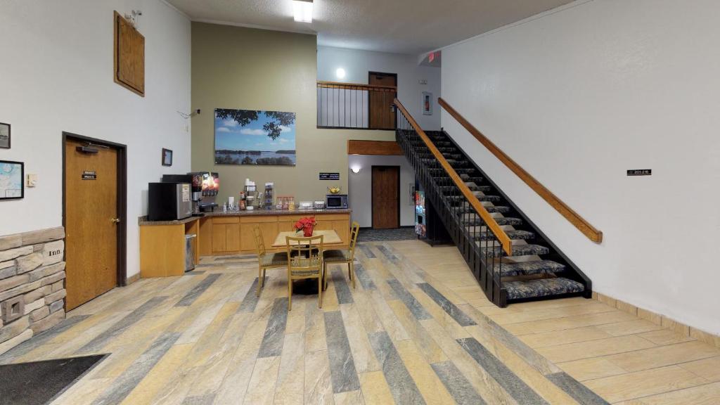 Waconia Inn and Suites - main image
