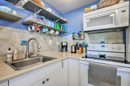 Updated Makaha Condo with Pool and Ocean-View Lanai! - image 7