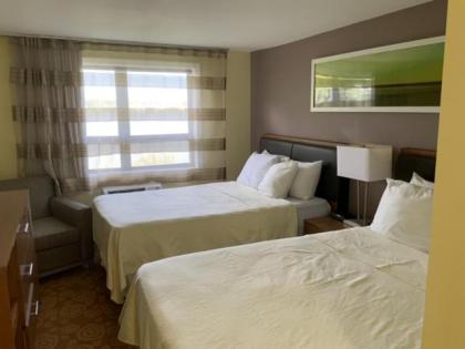 Lakeside Inn - image 9