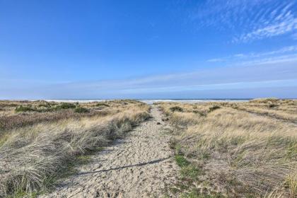 Sanderling Sea Cottages Unit 2 - image 13