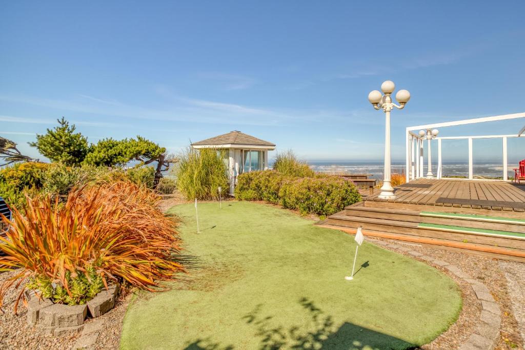 Cliff House - Waldport - image 4