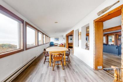 Inn at Sandcastle Beach - image 13