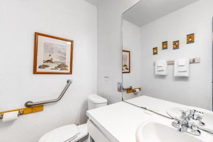 Inn at Sandcastle Beach - image 15