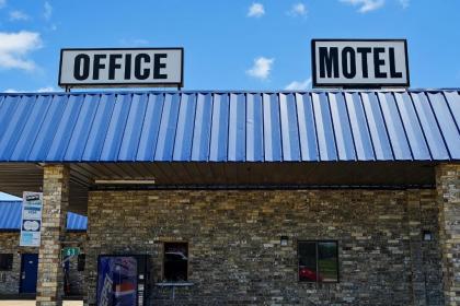 Coachmans inn  suites Arkansas