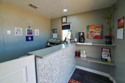 Coachmans inn & suites - image 13