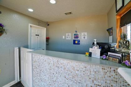 Coachmans inn & suites - image 14