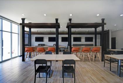 Holiday Inn Grand Rapids North - Walker an IHG Hotel - image 15