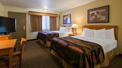 Best Western Plains Motel - image 12
