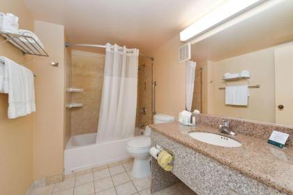 Quality Inn & Suites Walnut - City of Industry - image 13