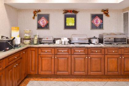 Quality Inn & Suites Walnut - City of Industry - image 4