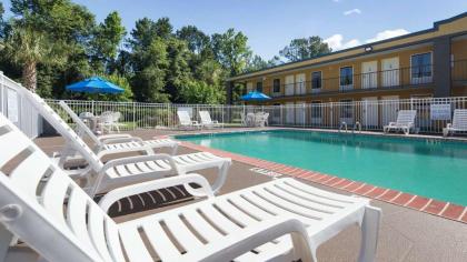 Best Western Of Walterboro - image 13