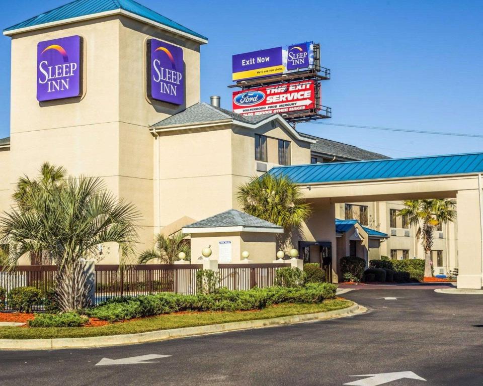 Sleep Inn Walterboro I-95 - image 2