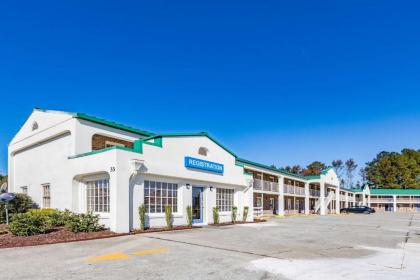 Motel 6-Walterboro SC - image 2