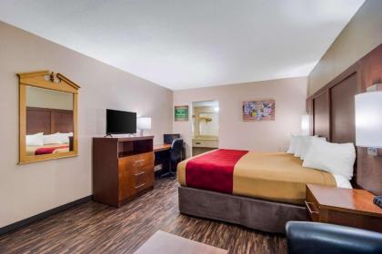Econo Lodge Walterboro - image 3
