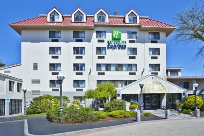 Holiday Inn Express Boston-Waltham an IHG Hotel