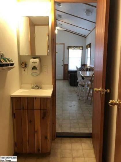 Top of the Hill RV Resort & Cabins - image 4