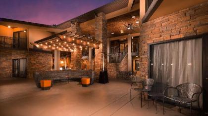 Best Western Warm Springs Hotel and Event Center - image 1