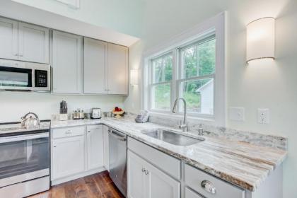 Monroe Cottage - image 10