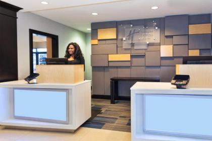 Holiday Inn Express Hotel & Suites Warminster-Horsham an IHG Hotel - image 20