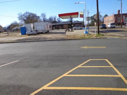 Economy Inn Express Warren - image 13