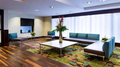 Holiday Inn Hotel & Suites Warren an IHG Hotel - image 21