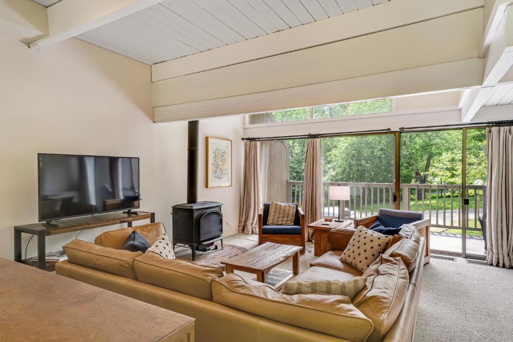 Mad River Paradise at Drumleys - image 5