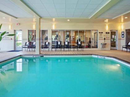 Hilton Garden Inn Naperville/Warrenville - image 12