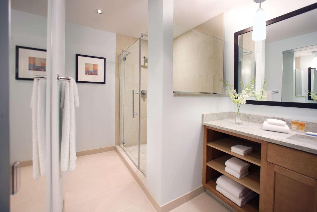 Hyatt House Naperville/Warrenville - image 4